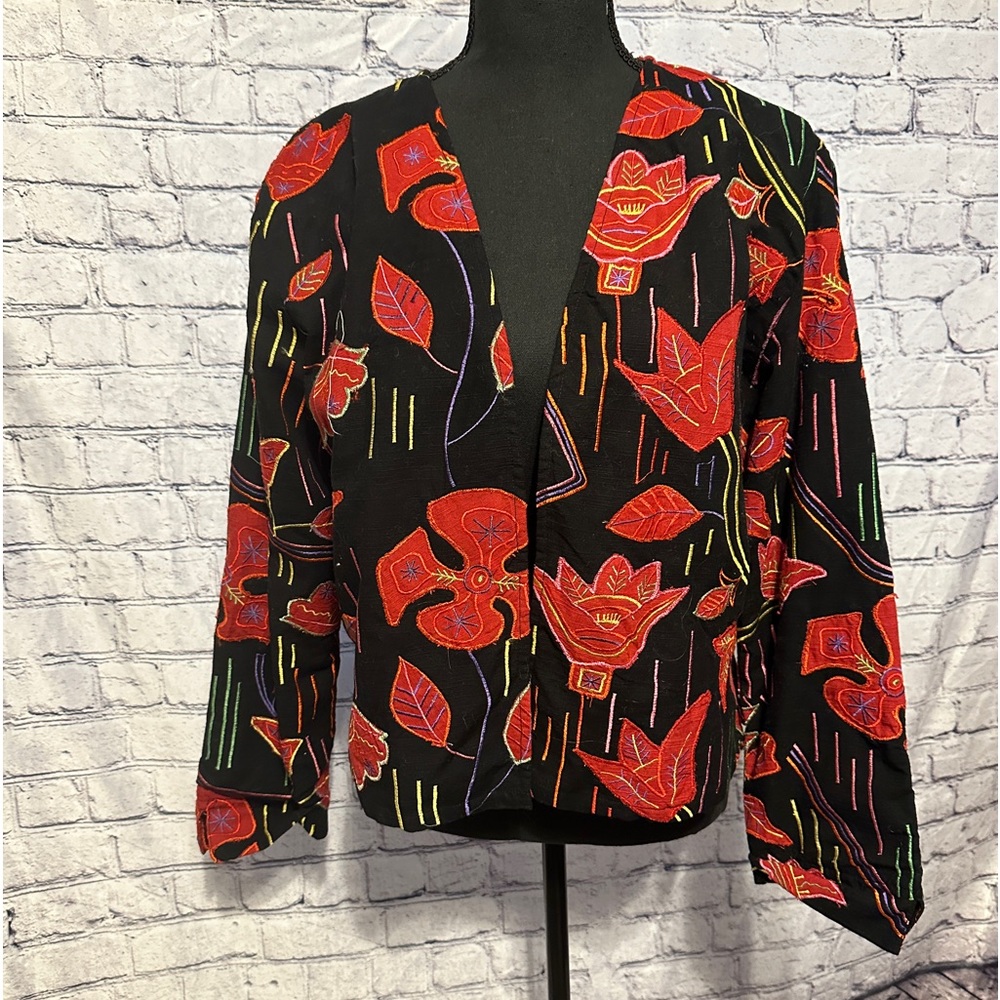 Chicos Gorgeous Jacket with Embroidery Size 1